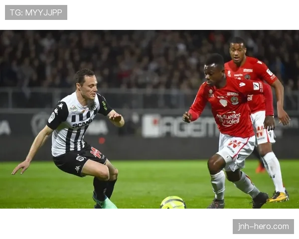 巴黎圣日耳曼：法甲霸主地位能否支撑其欧战关键场次的稳定性考验