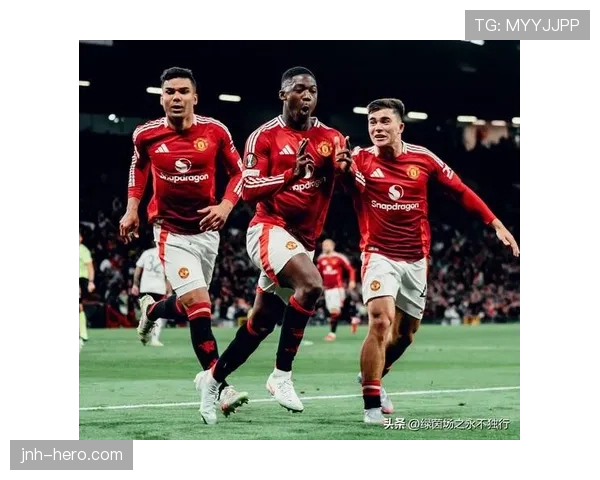 曼联转会策略问题逐步显现，对赛季走势形成制约